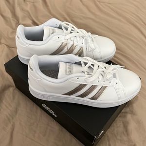 Brand new adidas grand court shoes in 5.5